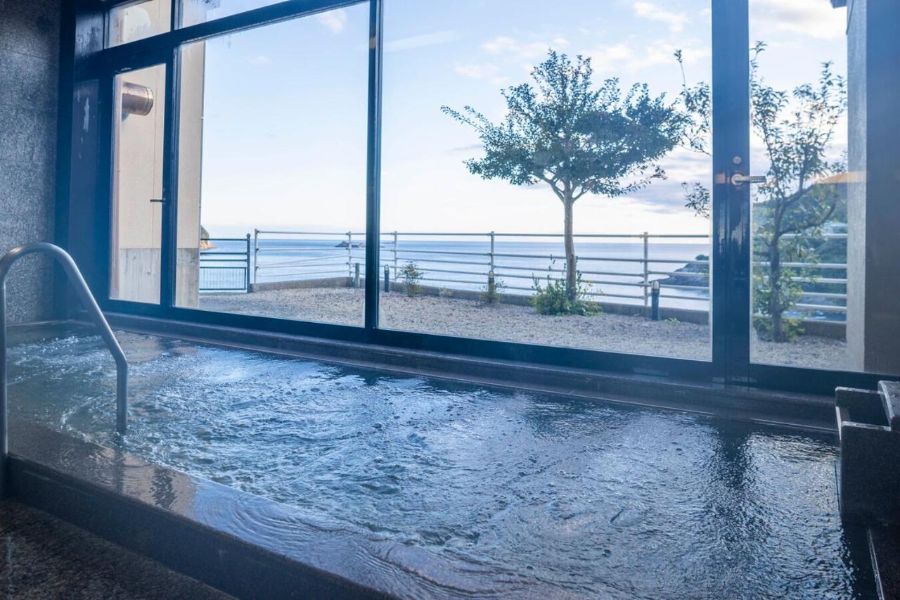 Hotel Nami Кумано Экстерьер фото