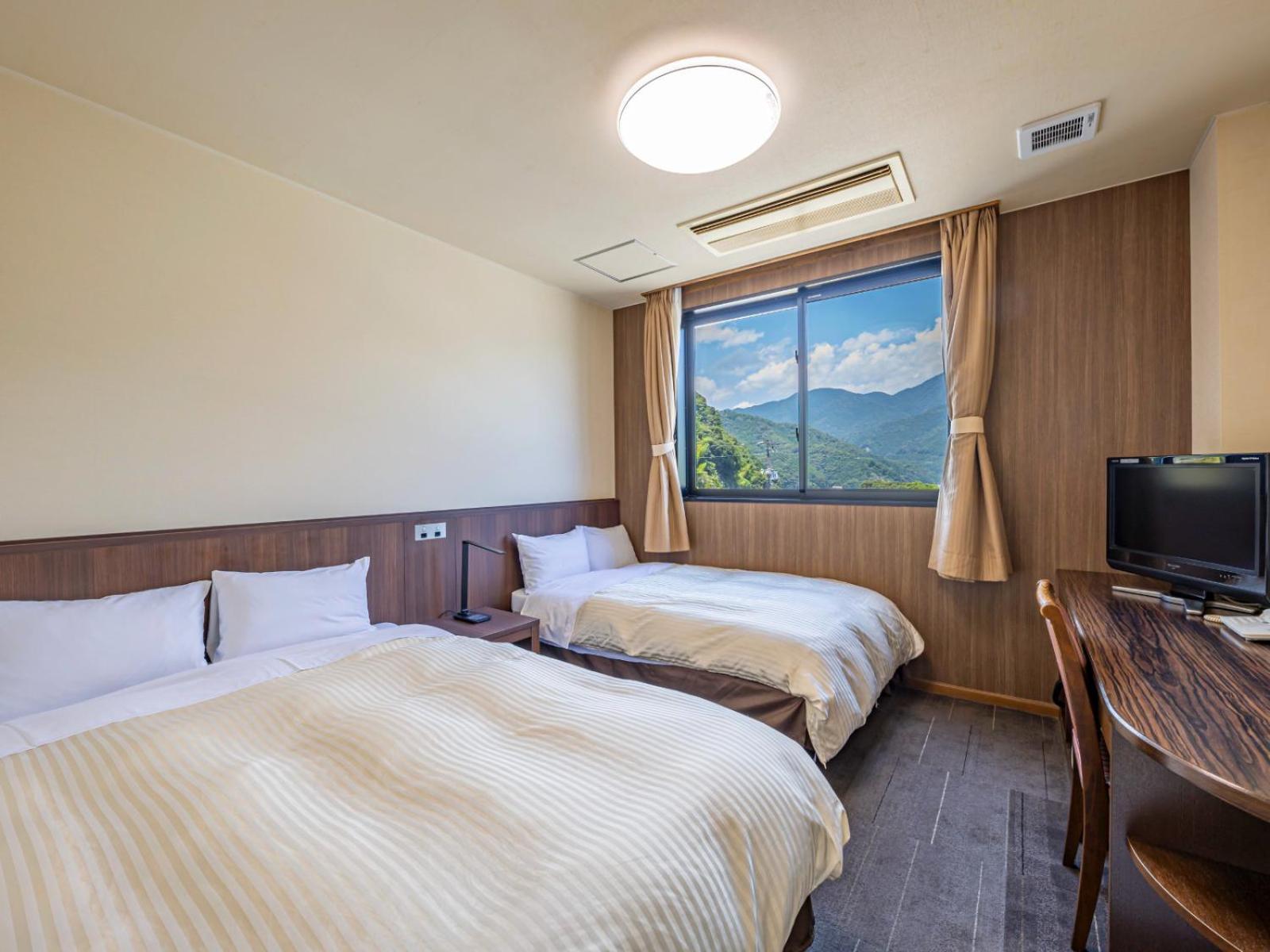 Hotel Nami Кумано Экстерьер фото